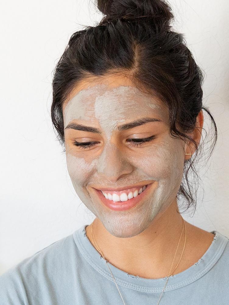 sm-image-419f73962aa2da1e482de564 sea kale clay mask
